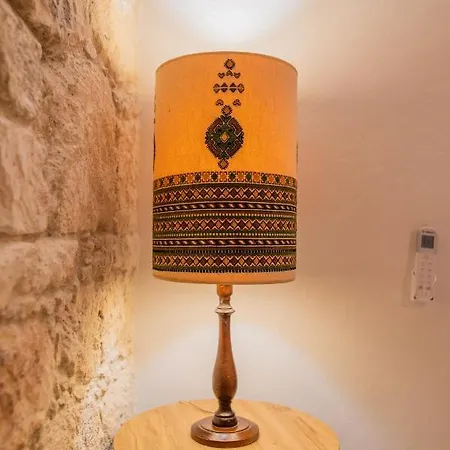 Droshia Traditional Homes, Coco-mat Full Experience شقة فندقية