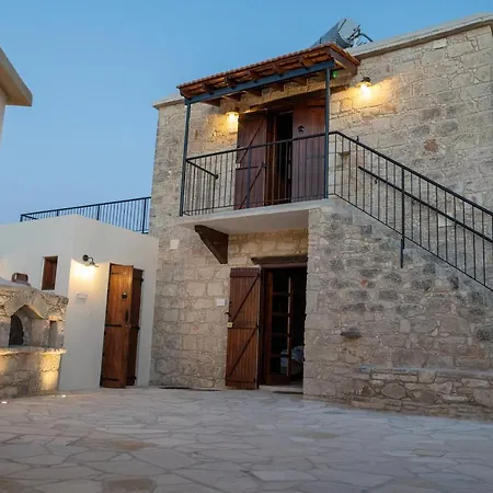 Droshia Traditional Homes, Coco-mat Full Experience 아파트호텔 4*