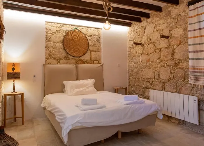 Aparthotel Droshia Traditional Homes, Coco-mat Full Experience 4*