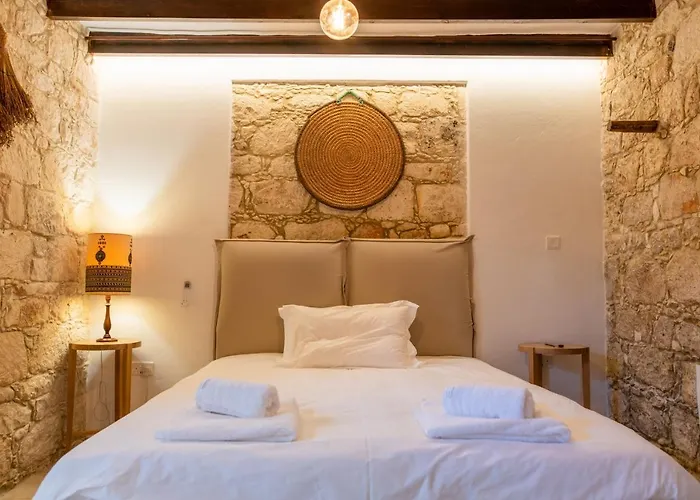 Aparthotel Droshia Traditional Homes, Coco-mat Full Experience